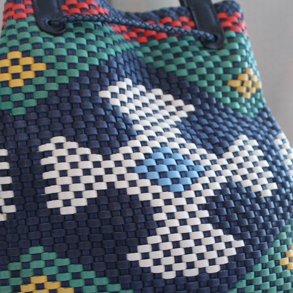 TORY BURCH WOVEN BAG IN NAVY SEA - Picture 2 of 4